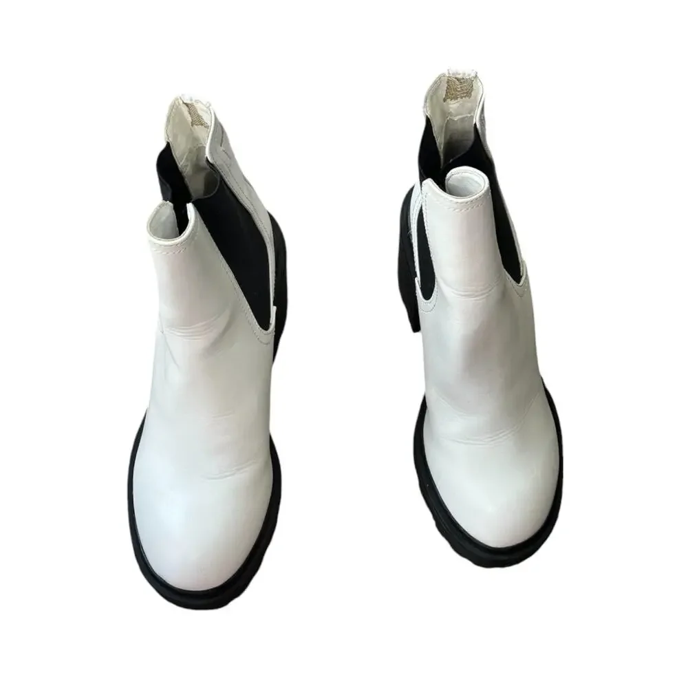 Urban Outfitters Chloe Chelsea Boot In White Women's Size 8